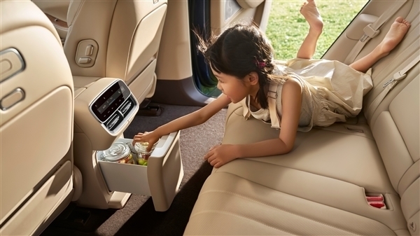 28.8万起 全新一代问界M7开售：30万价位最强选手登场