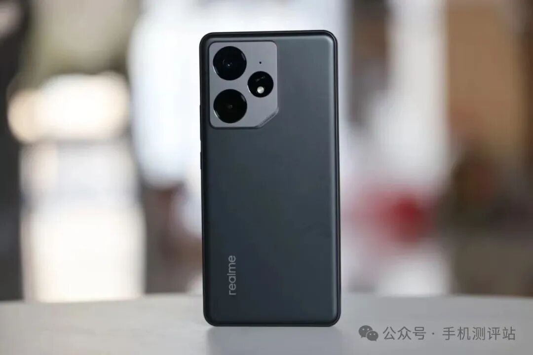 2025年9月，“1500元左右”最值得买的4款手机