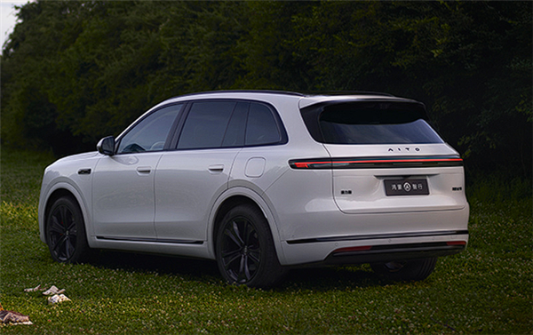 28.8万起 全新一代问界M7开售：30万价位最强选手登场