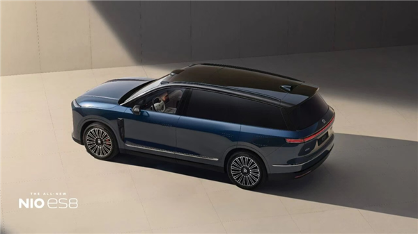 8月狂卖3.1万台 李斌甘愿挨批