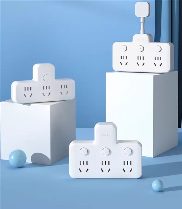 开学刚需速囤：得力一转三插座12.5元官方发车