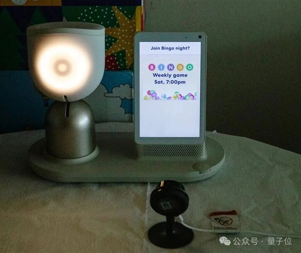 韩国给独居老人发AI娃娃 有人表示以后要跟娃娃一起安葬