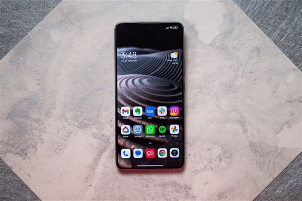 卢伟冰9月很忙 小米16蓄势待发：有大惊喜