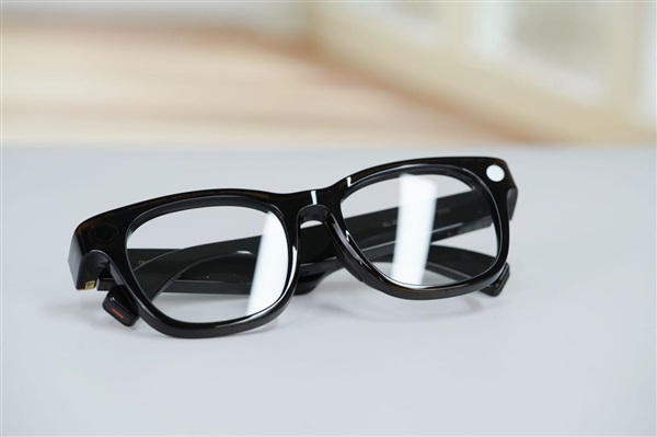 小米首款AI眼镜发布1.2.31.0正式版固件更新：支付宝看一下支付来了