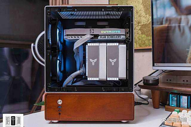 MATX的兼容性和ITX精致感! 乔思伯T7机箱电脑装机实录