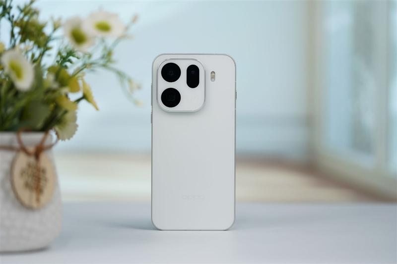 哈苏2亿长焦+7500mAh大电池! OPPO Find X9 Pro手机首发评测