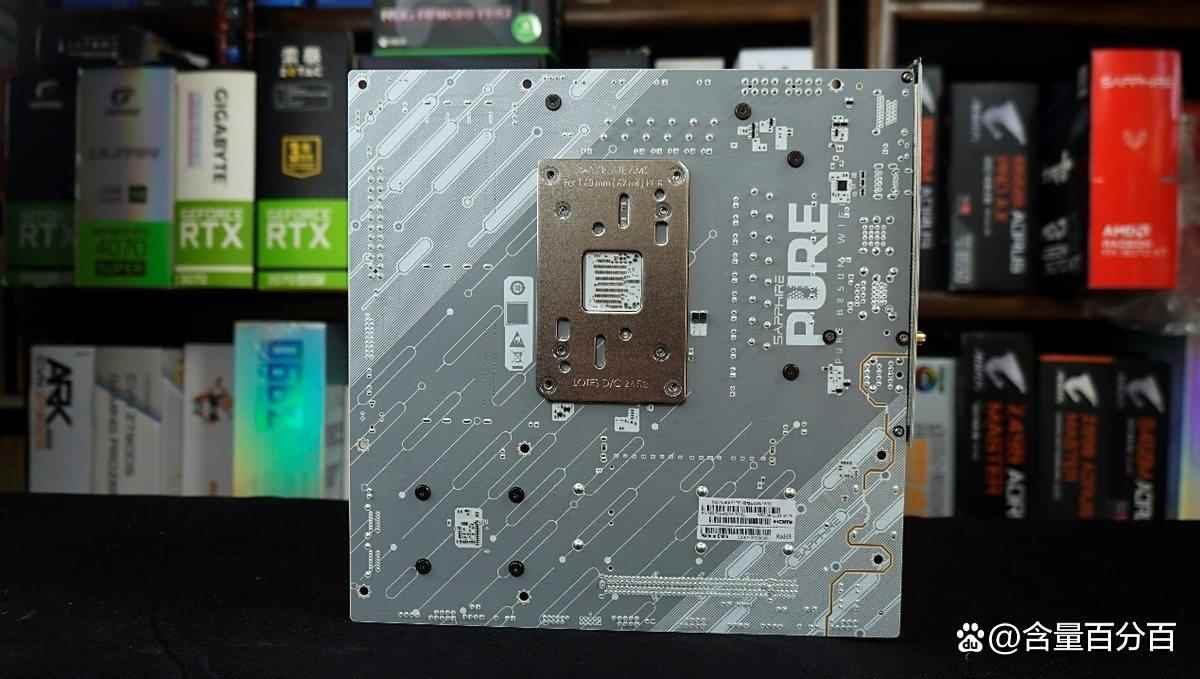 颜值与战力拉满! 蓝宝石PURE 极地 B850M WIFI主板装机测评