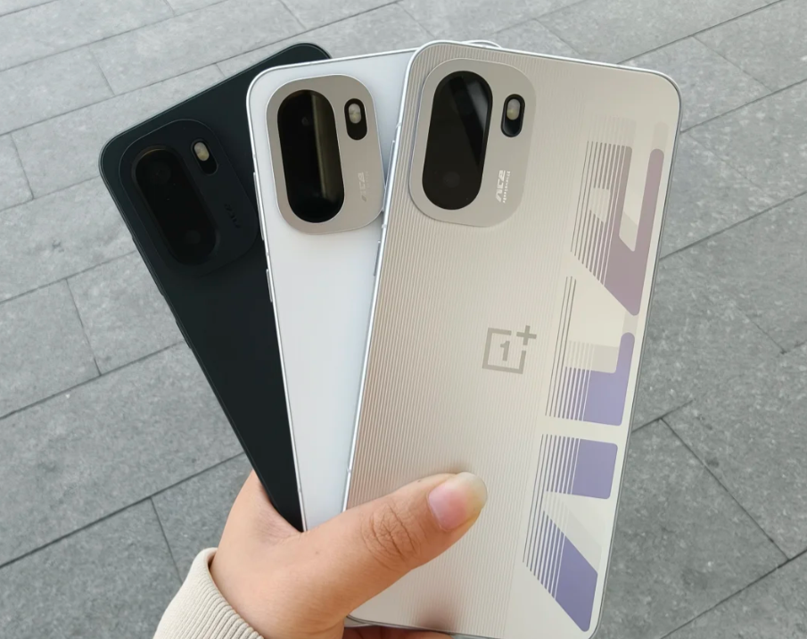 2025又诞生“新黑马”，双11值得“闭眼入”的4款手机，配置香炸