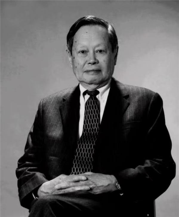 著名物理学家、诺贝尔物理学奖得主杨振宁因病逝世：享年103岁