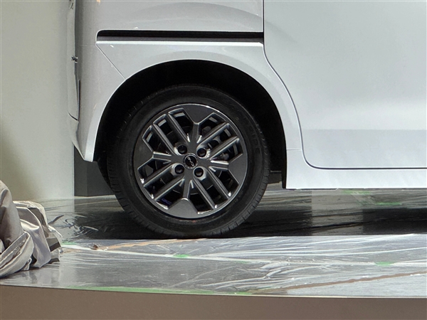 颜值完胜日系同类！比亚迪纯电K-Car定名RACCO：明夏开售