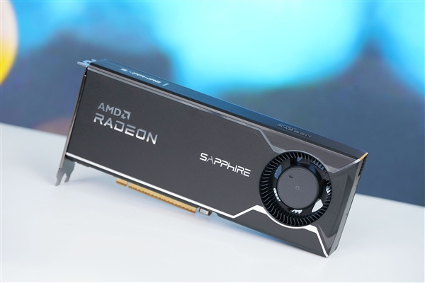 AMD最强专业显卡！蓝宝石AMD Radeon AI Pro R9700 32GB显卡图赏