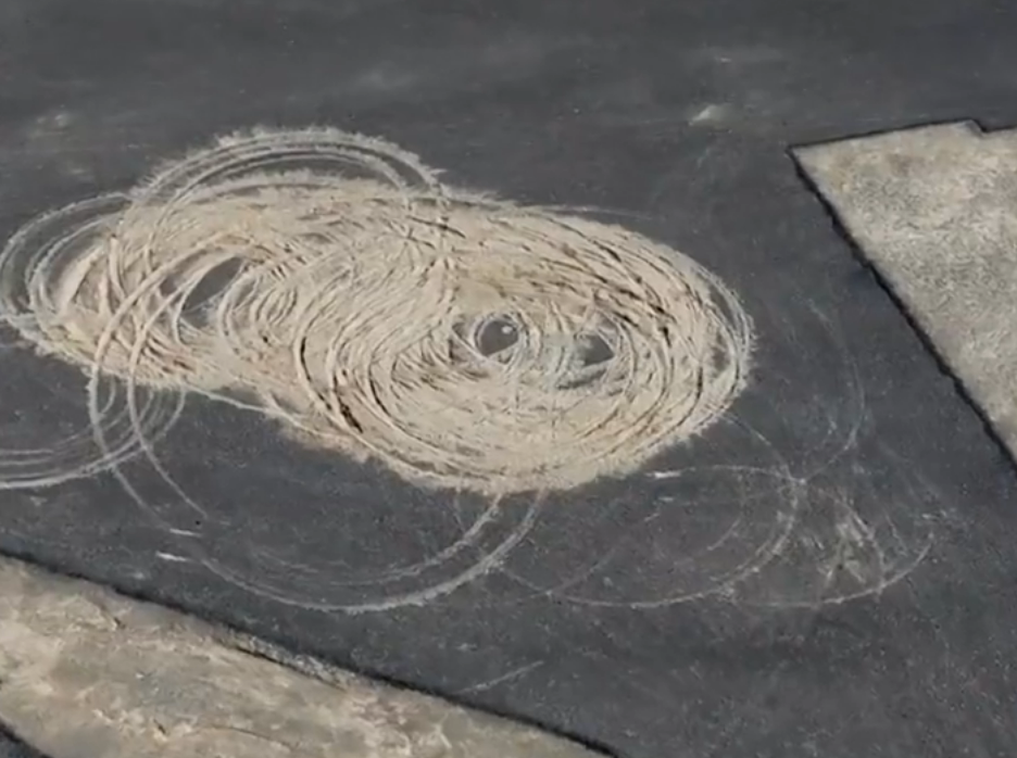 为修复“为人民服务”这几个大字 他动用了在轨卫星：修复前、后对比