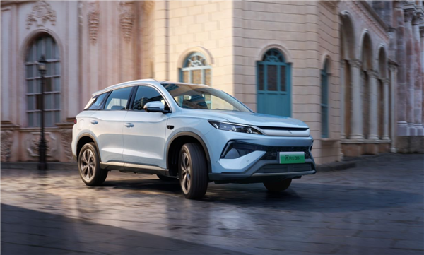 油耗创全球SUV新低！2026款比亚迪宋Pro/宋L DM-i家族上市：9.98万起