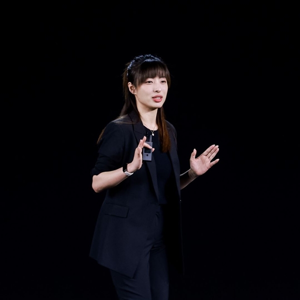 接替被辞退的王腾 魏思琪微博认证变更为小米中国区市场部总经理