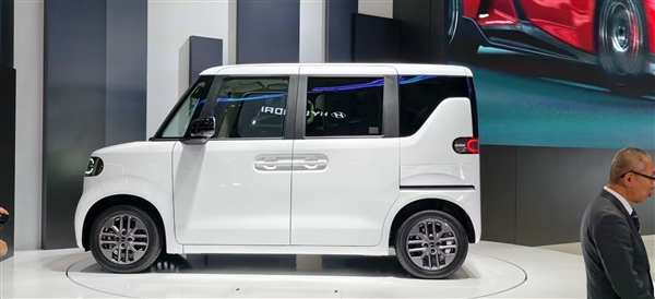 颜值完胜日系同类！比亚迪纯电K-Car定名RACCO：明夏开售