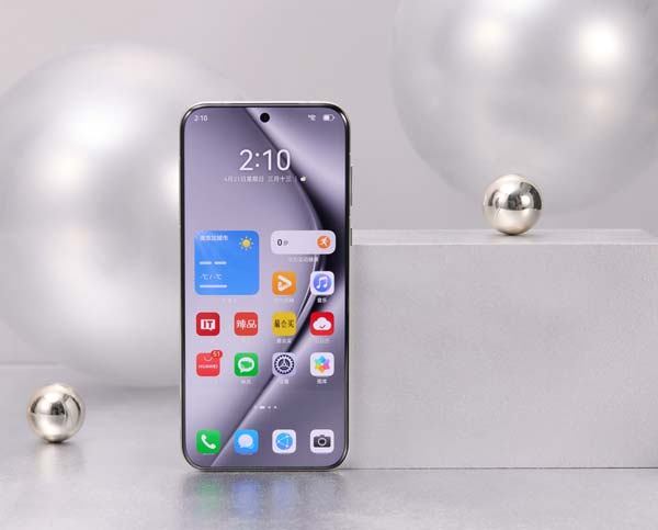 小艺帮帮忙正式登场! 华为鸿蒙 HarmonyOS 6.0.0.110 SP8 全面推送