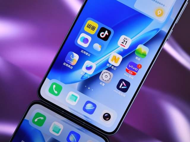 双芯+2K直屏+7500mAh颠覆体验! iQOO Neo11首发评测