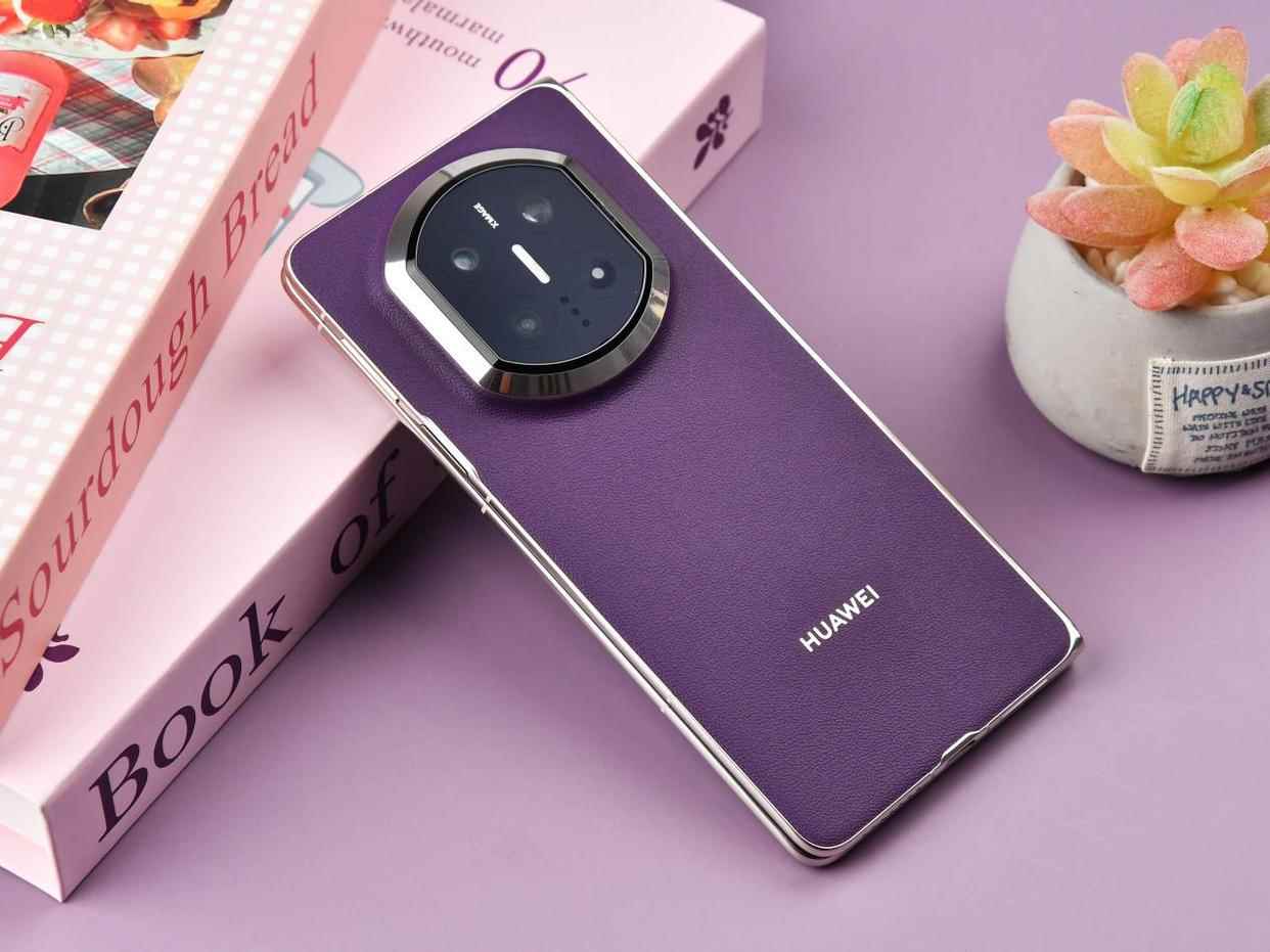 最强折叠屏! 华为 Mate X7手机开箱体验