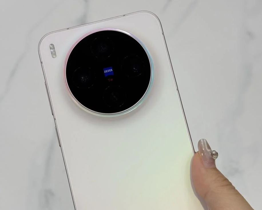 双 11 选机指南！4 款水桶机芯片屏幕电池拉满，一步到位用 5 年，各价位都有