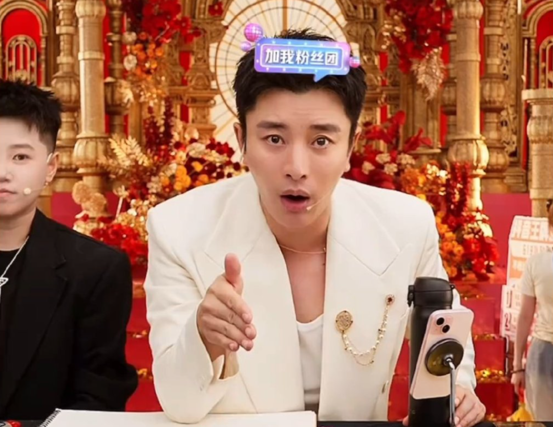双 11 流量有多疯？贾乃亮直播间请 “翻版李小璐” 同框，网友：为了钱连尊严都丢了