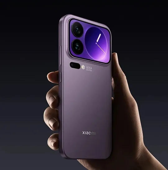 2025 选手机别瞎买！这 4 款能用五年不卡顿，堪称 “手机界老黄牛”