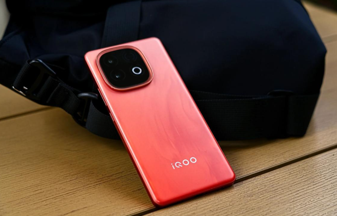 双 11 不用领国补也划算！这 3 款大内存手机降价超 1000，2000 多就能捡漏