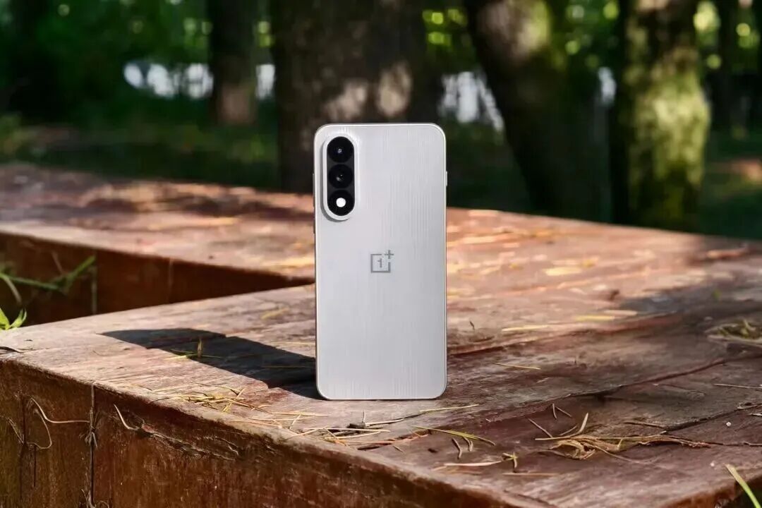 2000 元内捡到宝！4 款天玑 9400 + 大电池手机，游戏续航双在线