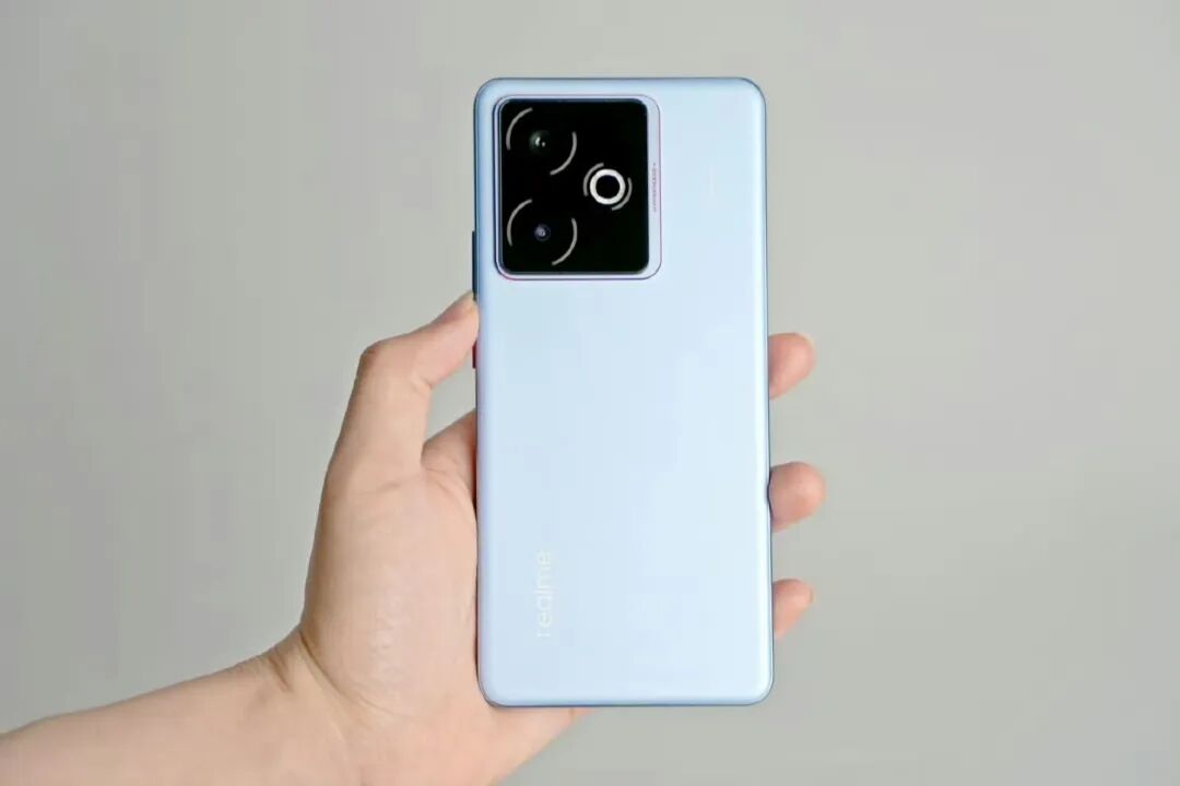 2000 元内捡到宝！4 款天玑 9400 + 大电池手机，游戏续航双在线