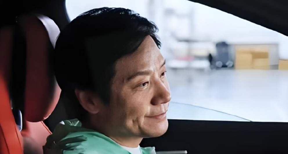 雷军：“宝宝心里苦”！小米陷舆论风暴，流量红利咋成了 “烫手山芋”