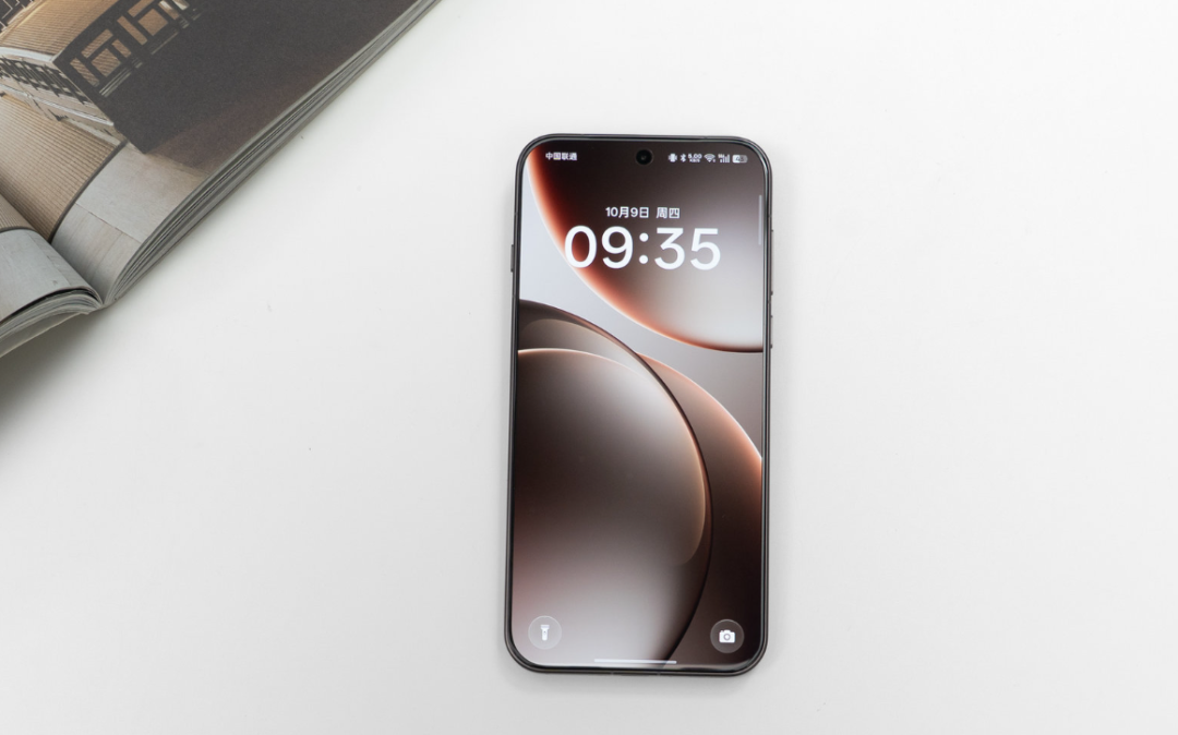 续航焦虑再见！5 款大电池手机盘点，轻度用能撑一天半，总有一款适合你