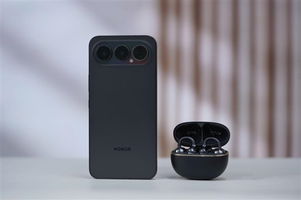 全新横向跑道式设计！荣耀500系列图赏