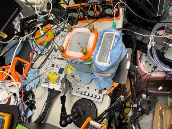 DDR5超频世界记录刷新！成功达成13034MT/s