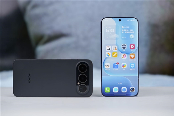 全新横向跑道式设计！荣耀500系列图赏