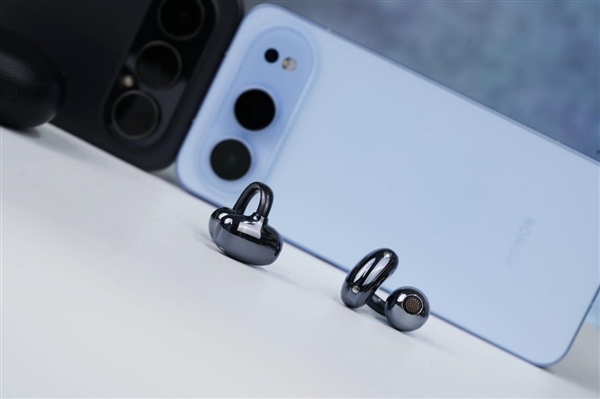 全新横向跑道式设计！荣耀500系列图赏