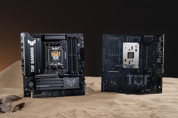 华硕B850重炮手二代WIFI7主板双11称霸京东热卖榜