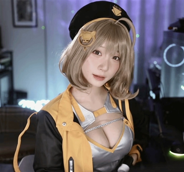 日本美女伊织萌Cos《妮姬》图赏：纯欲天花板