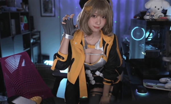 日本美女伊织萌Cos《妮姬》图赏：纯欲天花板