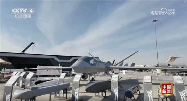 卫星俯瞰迪拜航展：快来找找我们的6.2吨翼龙-X无人机