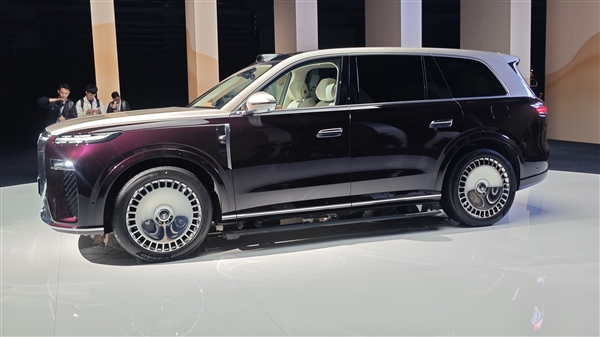 37.99万起 岚图泰山上市：全系65度大电池 华为顶级智驾