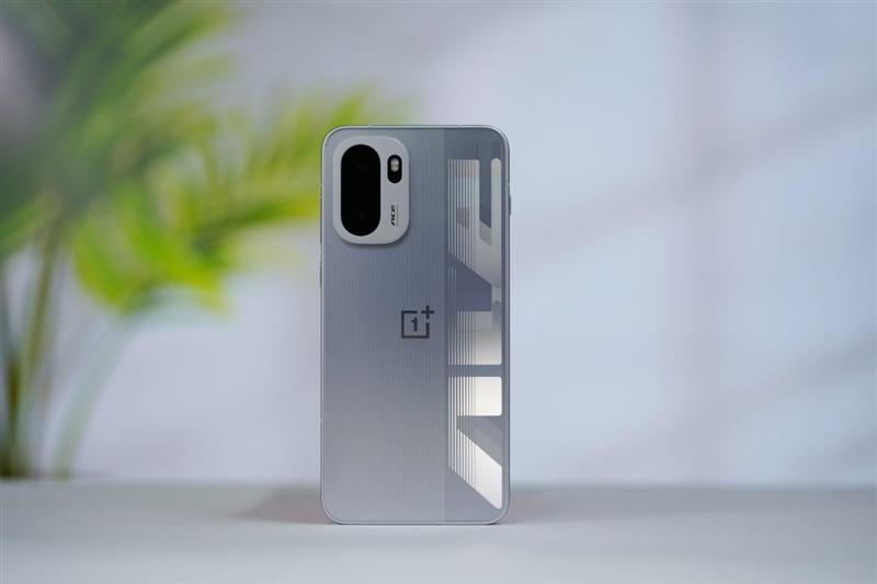 打游戏的不二之选! 一加Ace 6手机全面测评