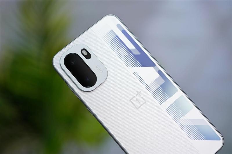 打游戏的不二之选! 一加Ace 6手机全面测评