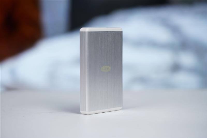 满血40Gbps速率! 雷孜Rugged SSD4 金刚钻Plus固态硬盘体验测评