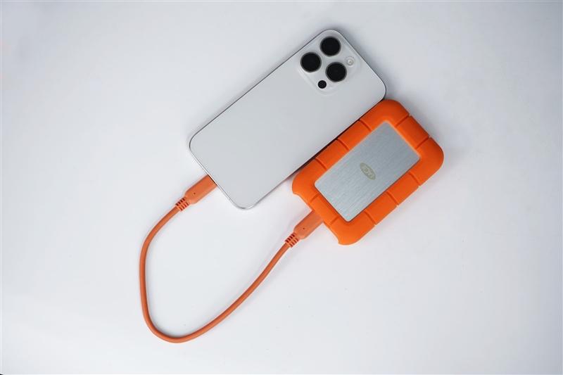 满血40Gbps速率! 雷孜Rugged SSD4 金刚钻Plus固态硬盘体验测评