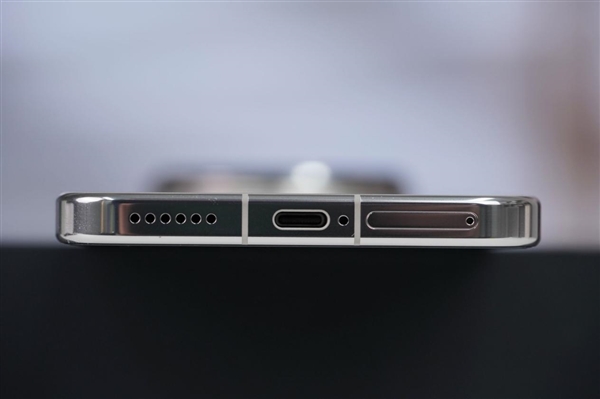 首发麒麟9030 Pro！华为Mate 80 Pro Max图赏