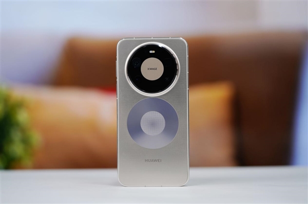 首发麒麟9030 Pro！华为Mate 80 Pro Max图赏