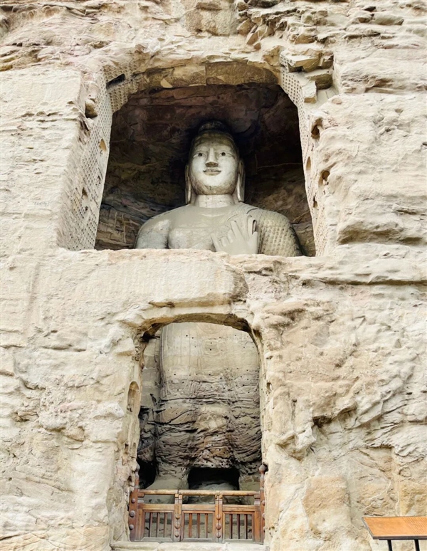 “云冈石窟大佛冻得流鼻涕” 官方：将暂时封闭  处置渗水